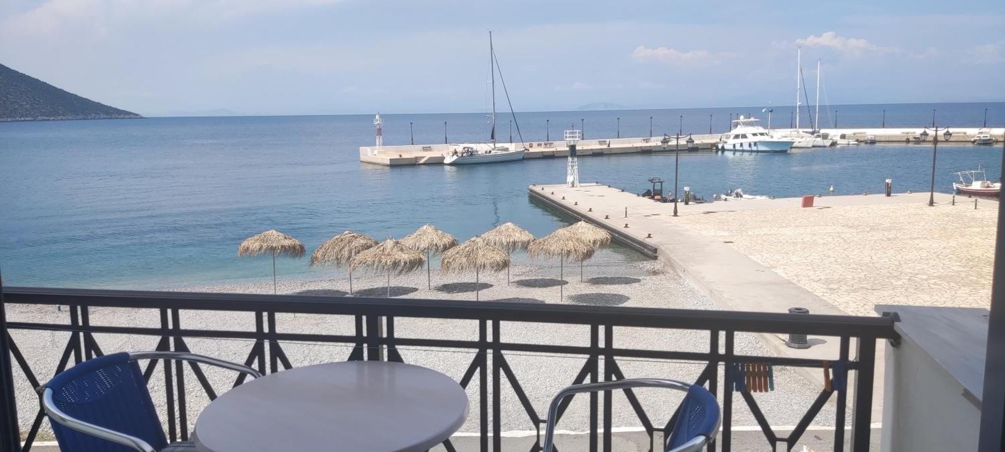 Hotel Blue Sea Тірос Номер фото